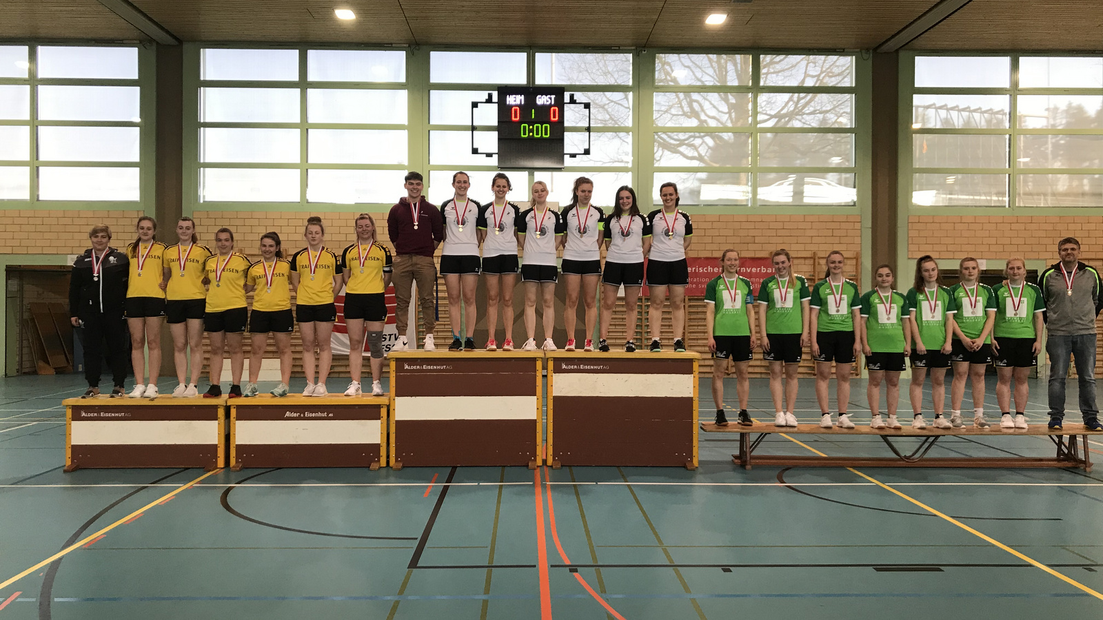 Studen und Büsserach steigen auf