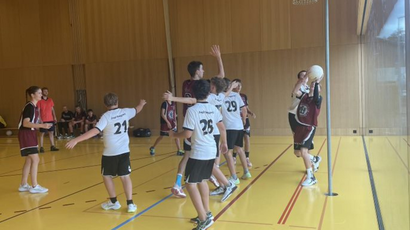 Auf Korbjagd ins neue Jahr: Die U16 und U21 Schweizer Meisterschaften im Fokus