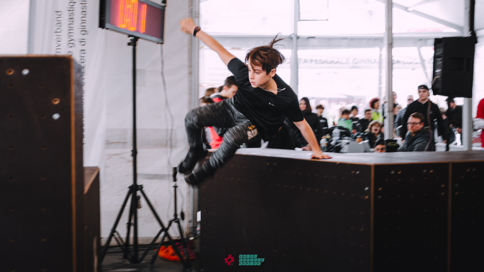 Erfolge, Starkregen und Spass zum Auftakt der Swiss Parkour Series