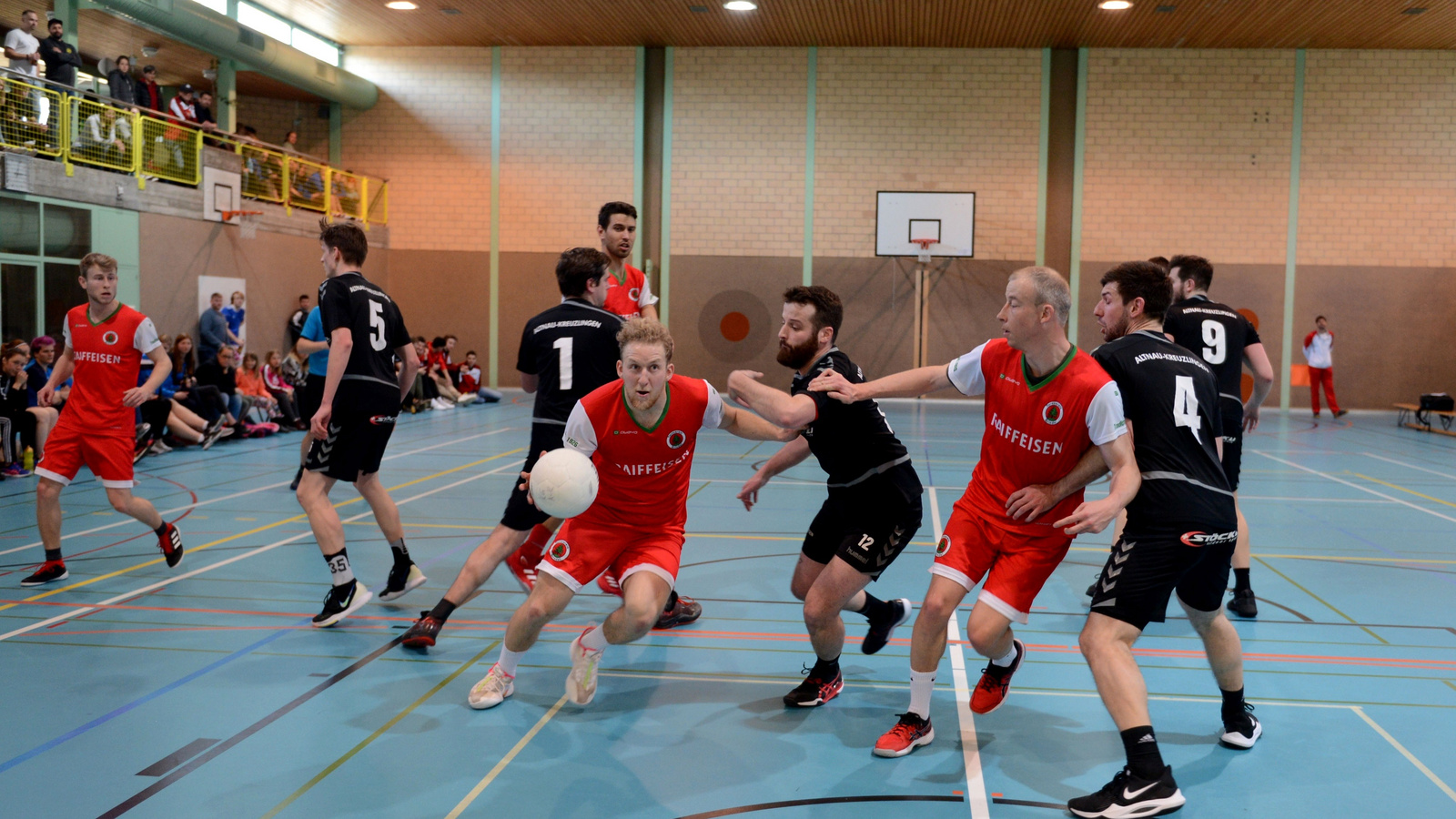 Schwarzbuben und «Urtene Froue»