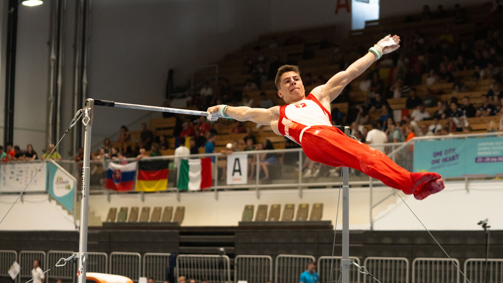 Rang 11 für Schweizer Team, Carlo Riesco für Bodenfinal qualifiziert