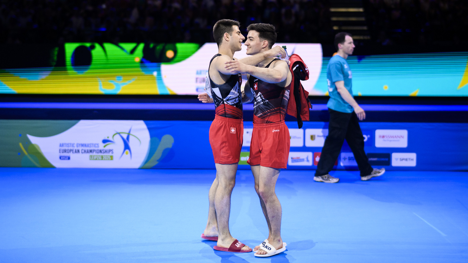 Stürze lassen die Medaillenträume platzen