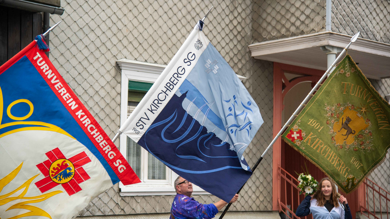 Neue Fahnen braucht das Land